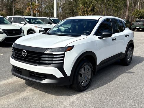 New 2026 Nissan Kicks S FWD image 4