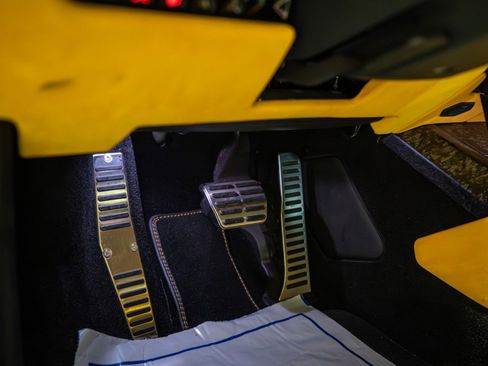 Used 2022 Lamborghini Huracan EVO image 27