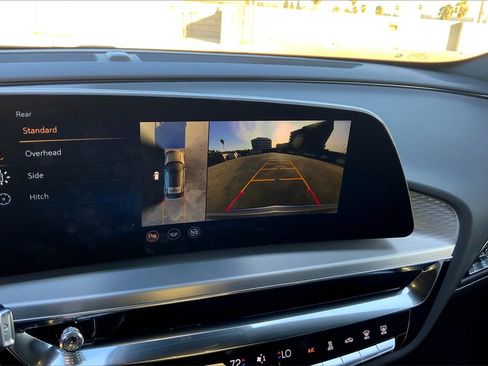 New 2025 Cadillac Lyriq Luxury image 27