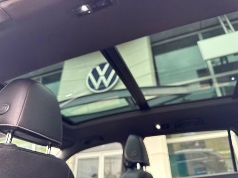 Used 2020 Volkswagen Atlas Cross Sport SEL AWD/4WD image 21
