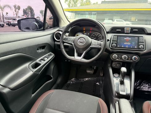 Used 2021 Nissan Versa SR image 22