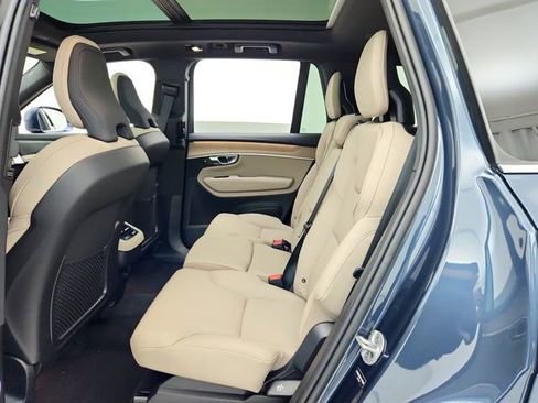 New 2026 Volvo XC90 B6 Plus w/ Protection Package Premier image 28