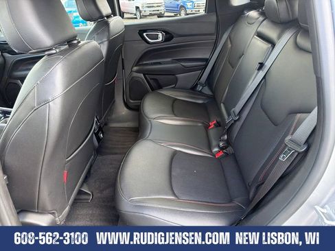 Used 2025 Jeep Compass Trailhawk AWD/4WD image 23