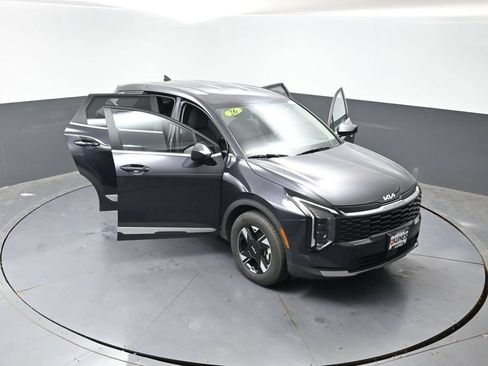 Used 2026 Kia Sportage LX FWD image 60