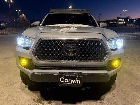 Used 2019 Toyota Tacoma TRD Off-Road image 17