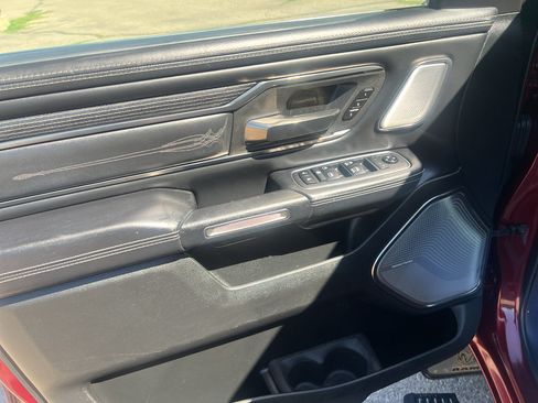 Used 2019 RAM 1500 Limited AWD/4WD image 12