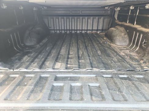Used 2020 Chevrolet Colorado LT RWD image 25