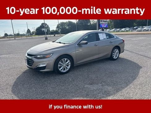 Used 2025 Chevrolet Malibu LT FWD image 4