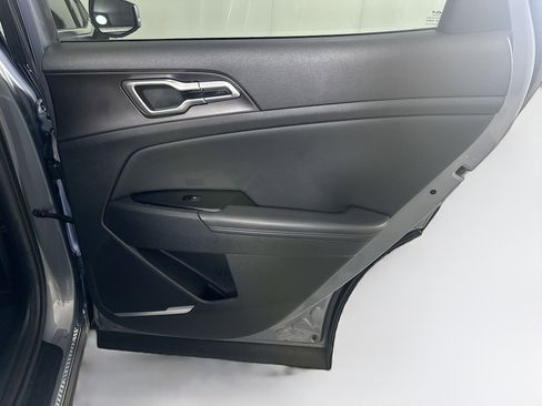 Used 2023 Kia Sportage EX image 30