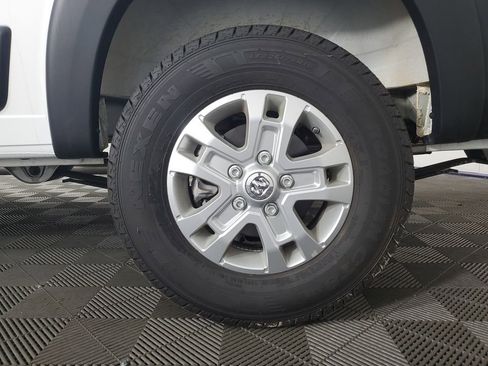 Used 2024 RAM ProMaster 2500 w/ Quick Order Package 22G SLT image 29