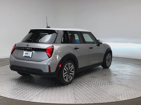 New 2026 MINI Cooper S image 8