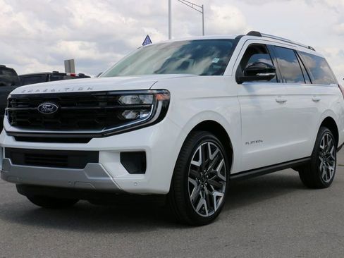 New 2026 Ford Expedition Platinum AWD/4WD image 1