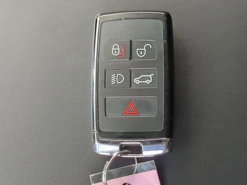 Used 2018 Land Rover Range Rover Sport HSE image 37