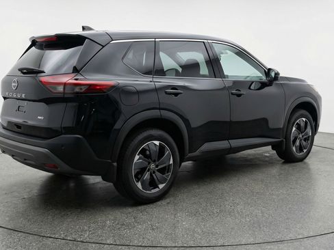 Used 2025 Nissan Rogue SV image 9