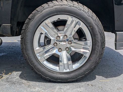 Used 2018 Chevrolet Silverado 1500 Custom w/ Custom Value Package RWD image 10
