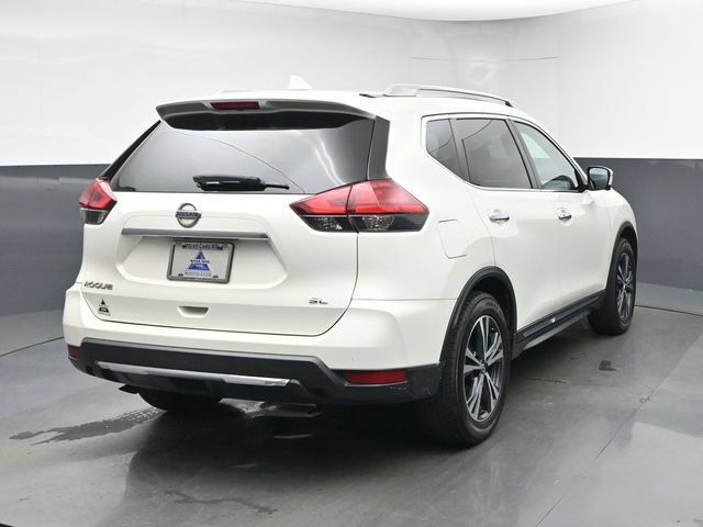 Used 2017 Nissan Rogue SL w/ SL Premium Package FWD image 8