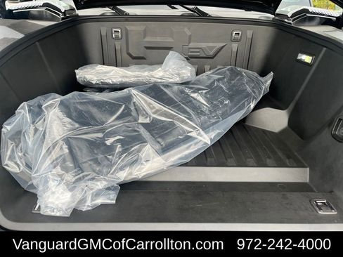 New 2026 GMC Hummer EV SUV w/ LPO, Sport Package image 23