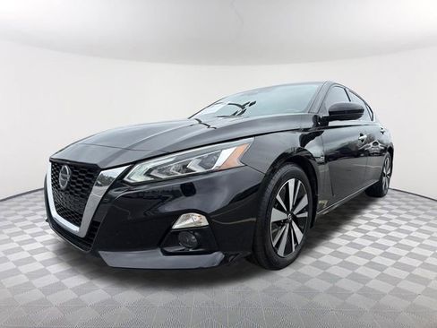 Used 2021 Nissan Altima 2.5 SL image 1