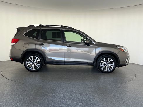 Used 2020 Subaru Forester Limited AWD/4WD image 2