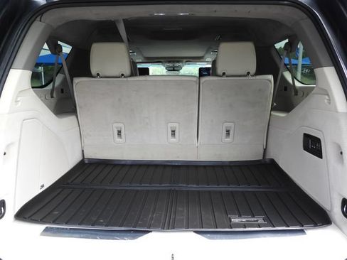 Used 2023 Cadillac Escalade ESV Premium Luxury Platinum w/ Heavy-Duty Trailer Package AWD/4WD image 52