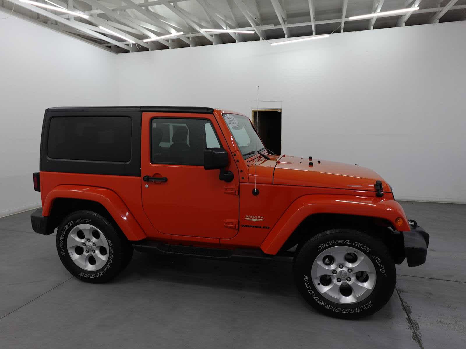 Used 2015 Jeep Wrangler Sahara w/ Dual Top Group AWD/4WD image 4