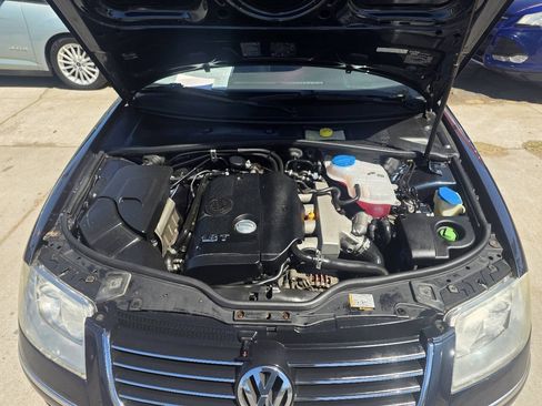 Used 2005 Volkswagen Passat GLS AWD/4WD image 9