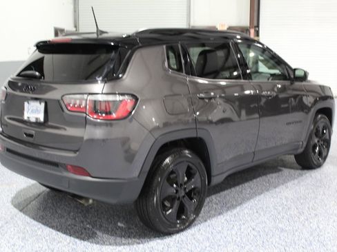 Used 2020 Jeep Compass Latitude image 8