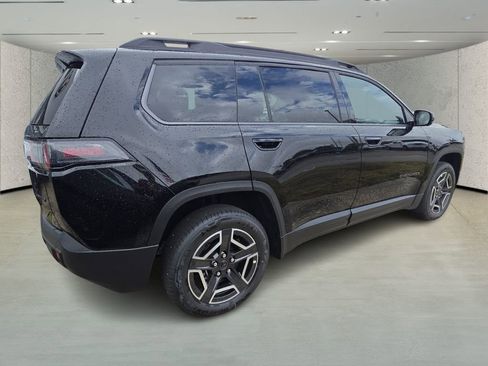 New 2026 Jeep Cherokee Limited image 4
