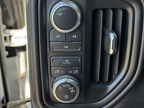 Used 2024 GMC Sierra 2500 Pro w/ Convenience Package AWD/4WD image 21