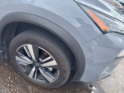 Used 2023 Nissan Rogue SL FWD image 19