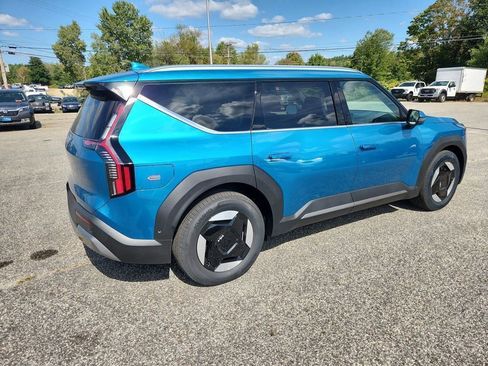 New 2026 Kia EV9 Wind image 7