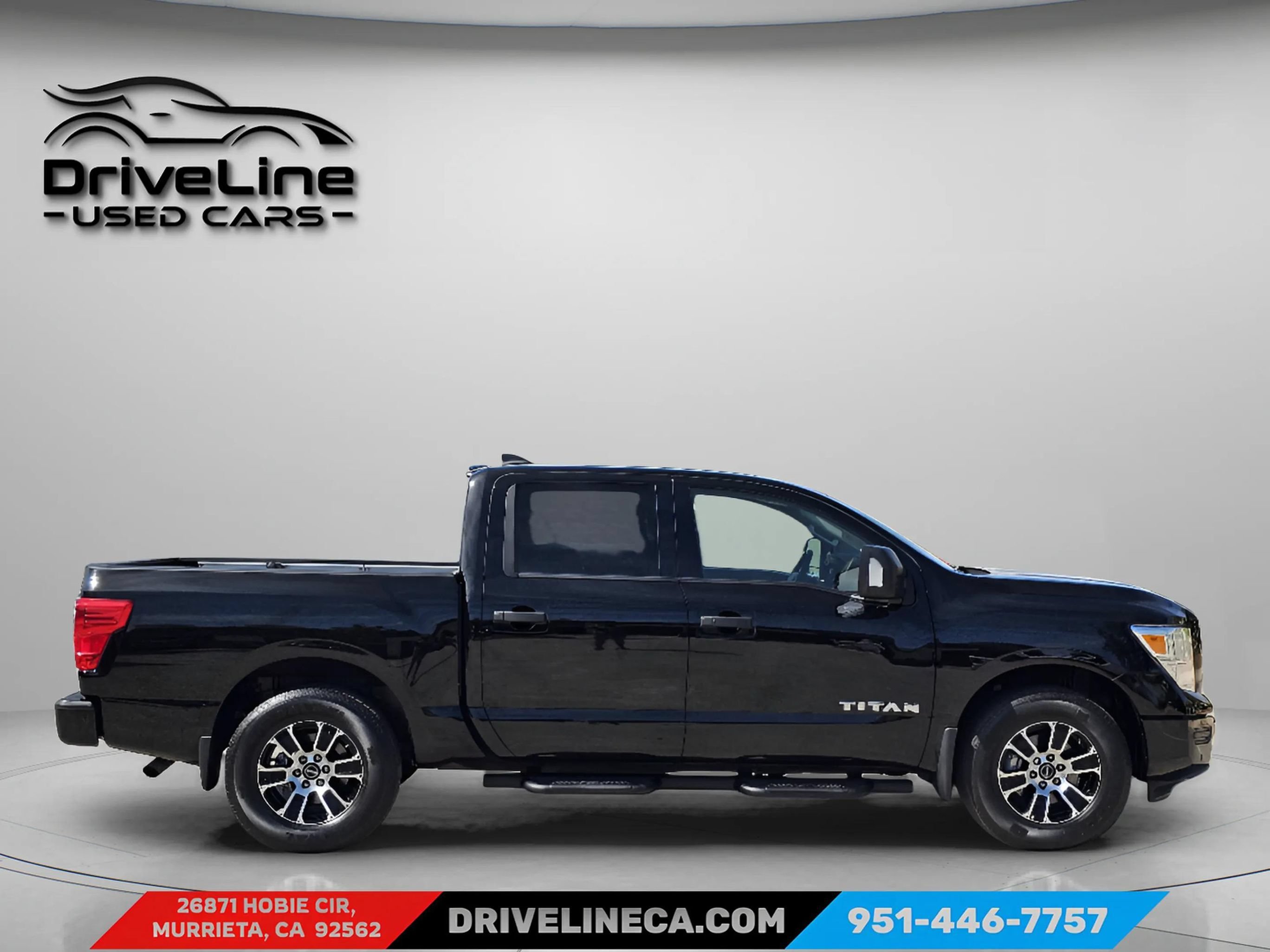 Used 2024 Nissan Titan SV w/ SV Convenience Package RWD image 14