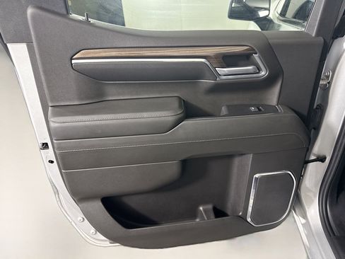 Used 2022 Chevrolet Silverado 1500 LT image 26