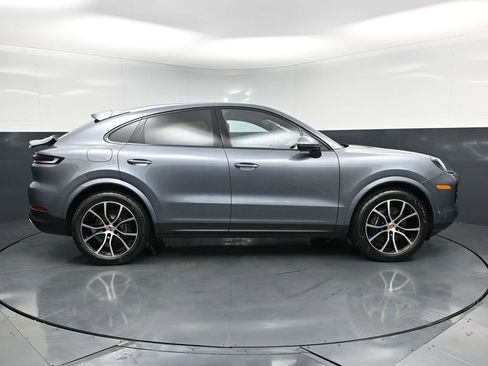 New 2026 Porsche Cayenne Coupe AWD/4WD image 9