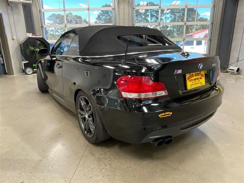 Used 2008 BMW 135i Convertible image 3