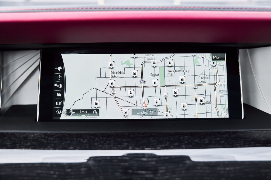 Used 2023 Rolls-Royce Phantom Sedan RWD image 88
