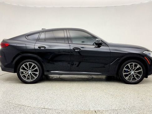 Used 2022 BMW X6 xDrive40i w/ Executive Package AWD/4WD image 4