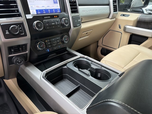 Used 2021 Ford F250 Lariat w/ Lariat Ultimate Package AWD/4WD image 32