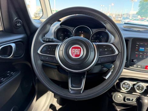 Used 2018 FIAT 500L Pop w/ Popular Equipment Group FWD image 10