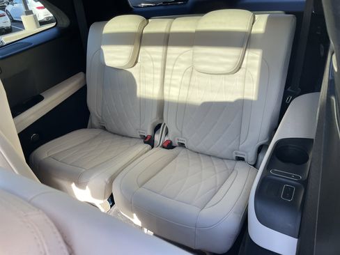 Certified 2023 Mercedes-Benz GLS 63 AMG 4MATIC image 43