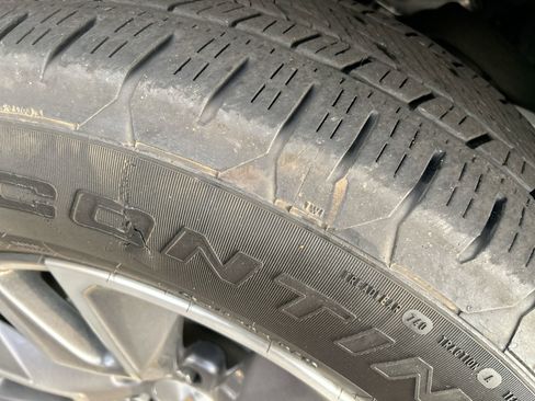 Used 2024 Chevrolet Tahoe LT w/ Luxury Package image 12