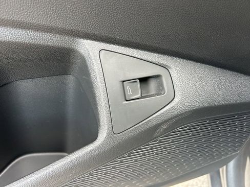 New 2025 Volkswagen Jetta SE image 14