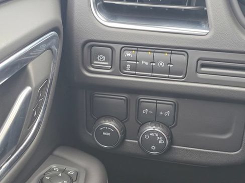 Certified 2023 Chevrolet Tahoe LT RWD image 33