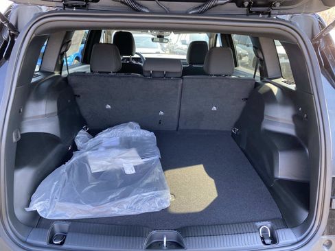 New 2026 Jeep Cherokee Laredo image 5