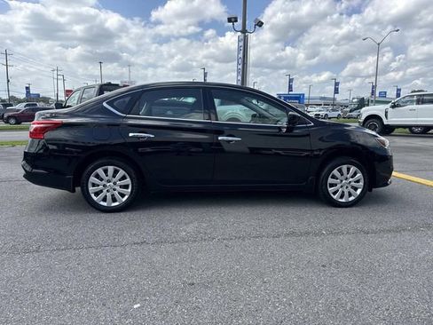 Used 2019 Nissan Sentra S FWD image 4