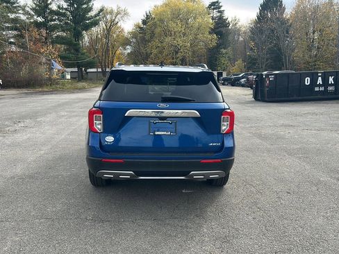 Used 2022 Ford Explorer XLT w/ Equipment Group 202A image 8