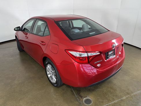 Used 2015 Toyota Corolla LE FWD image 12