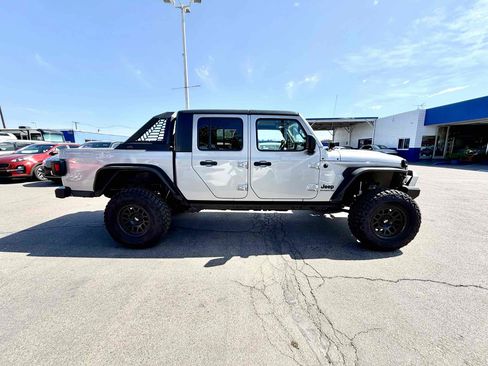 Used 2020 Jeep Gladiator Sport w/ Quick Order Package 24S AWD/4WD image 7