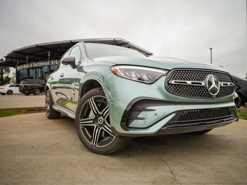 Certified 2025 Mercedes-Benz GLC 350e 4MATIC image 2