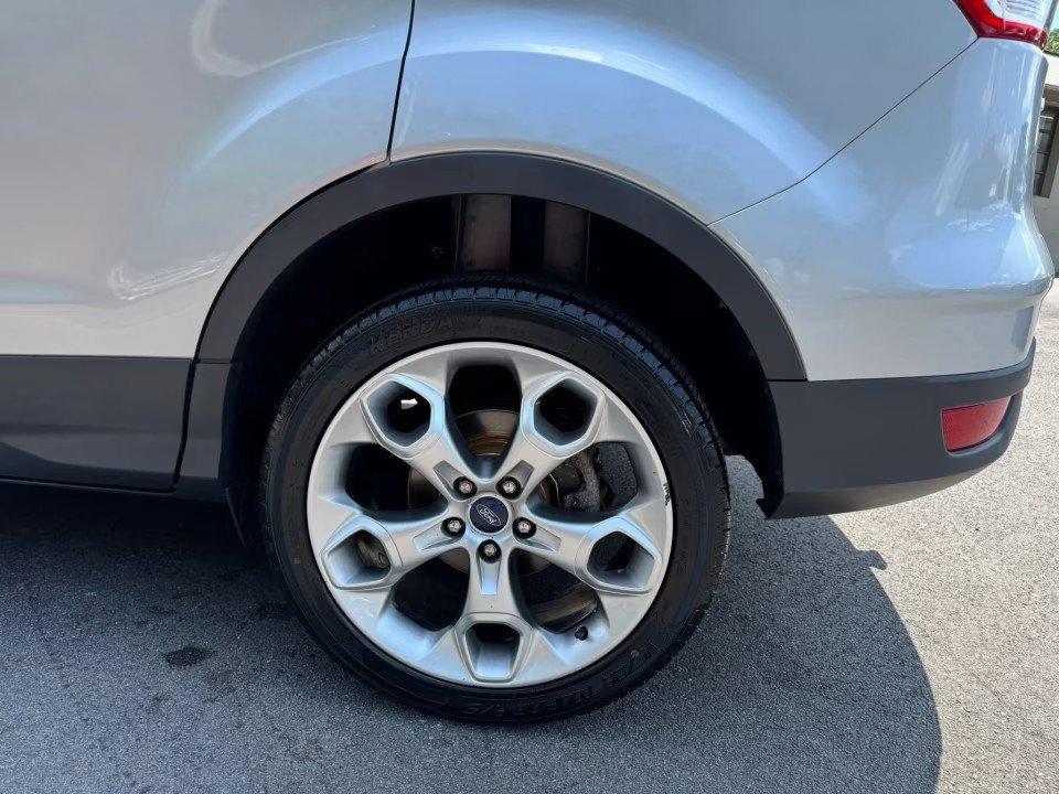 Used 2015 Ford Escape Titanium AWD/4WD image 12